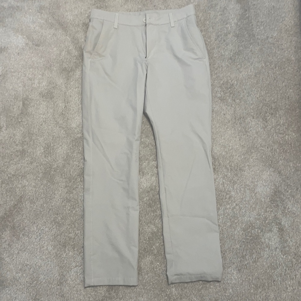 Under Armor Khaki Pants (30/32)